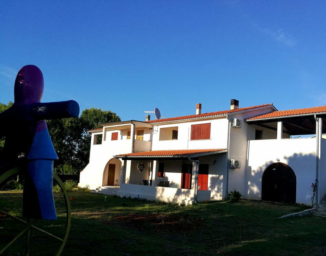 Casa Val Madorso Appartement Peroj Buitenkant foto