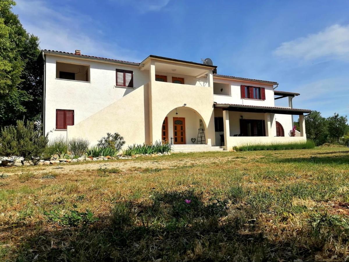 Casa Val Madorso Appartement Peroj Buitenkant foto